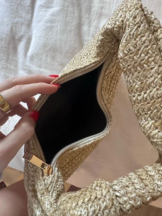 Straw Woven Shoulder Bag - Picture 3 of 4